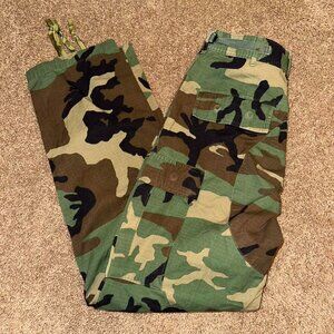 Vintage Military Camouflage Pattern Trousers Pants  Size: Small-Regular